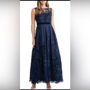 Eliza J Embroidered Sequin Ballgown Navy blue Size:18 $348